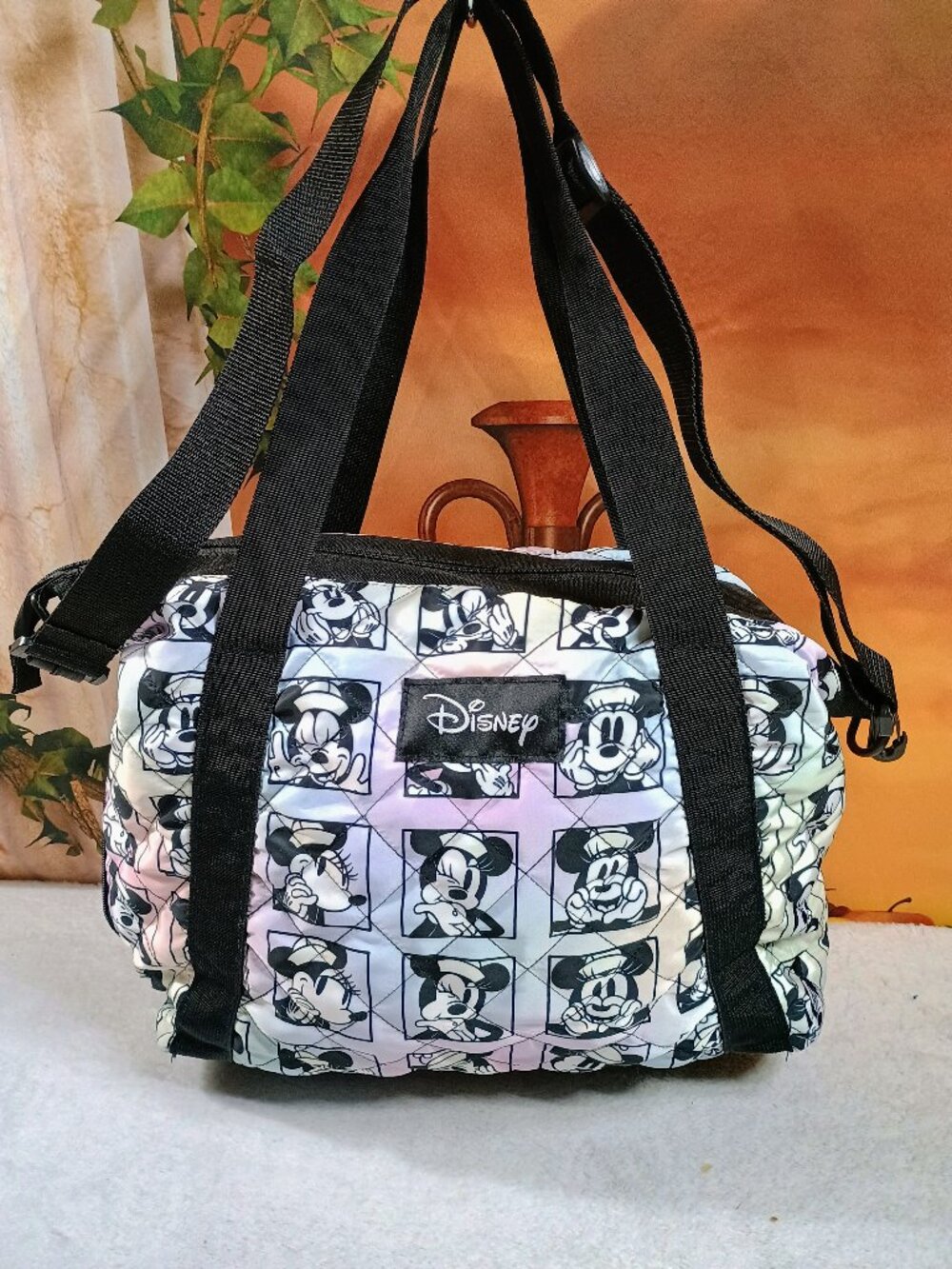 EUC Disney Bioworld Minnie Mouse Pastel Tie Dye Quilted Puffer Duffel Bag Tote